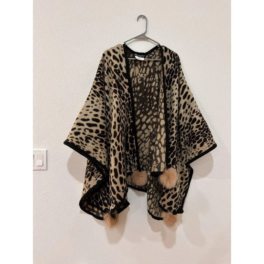 Mitchie's Leopard Print Fox Fur Pom Pom Cape Poncho Mob Wife Tuscan Mom OS